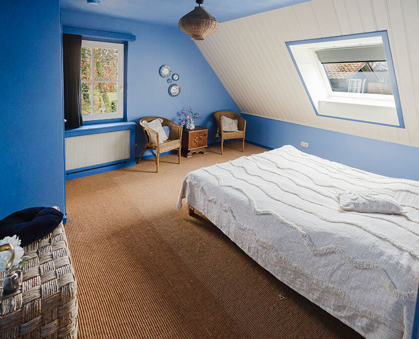 ruime slaapkamer de meerenhoeve